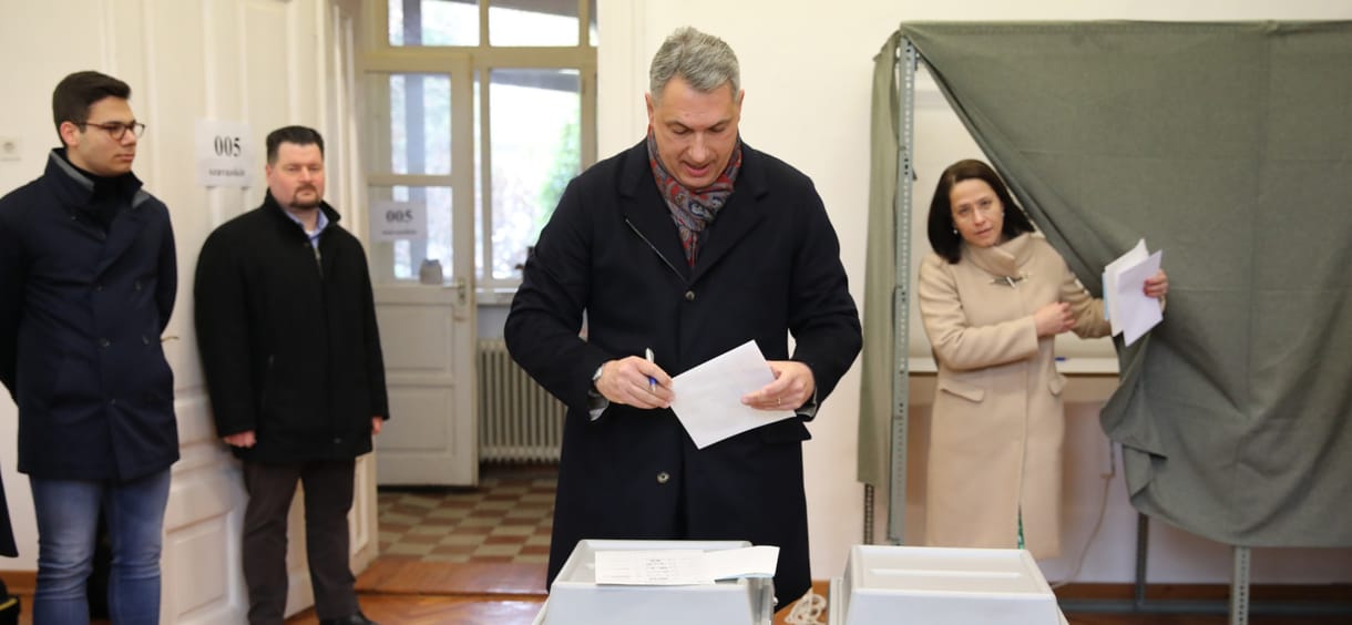 Lázár János simán megnyerte Márki-Zay Péterrel szemben az egyéni körzetet