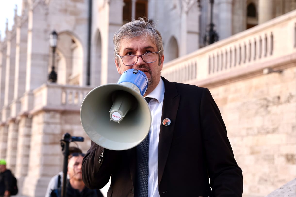 Az OLAF csalást talált, a magyar rendőrség szerint viszont nem történt bűncselekmény a szabálytalan kórházi beszerzések ügyében