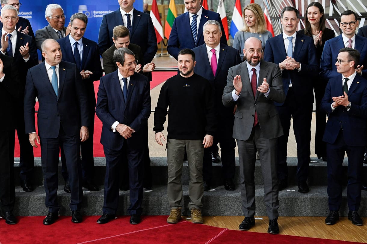 FAZ-kommentár: Orbán a „béketáborban” látja a maga helyét
