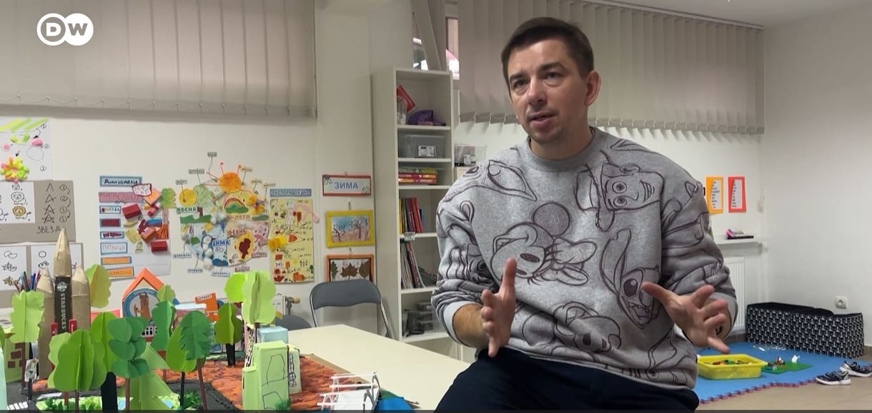 Kis-Oroszország: „Párhuzamos valóságban” élnek a Szerbiába menekült oroszok