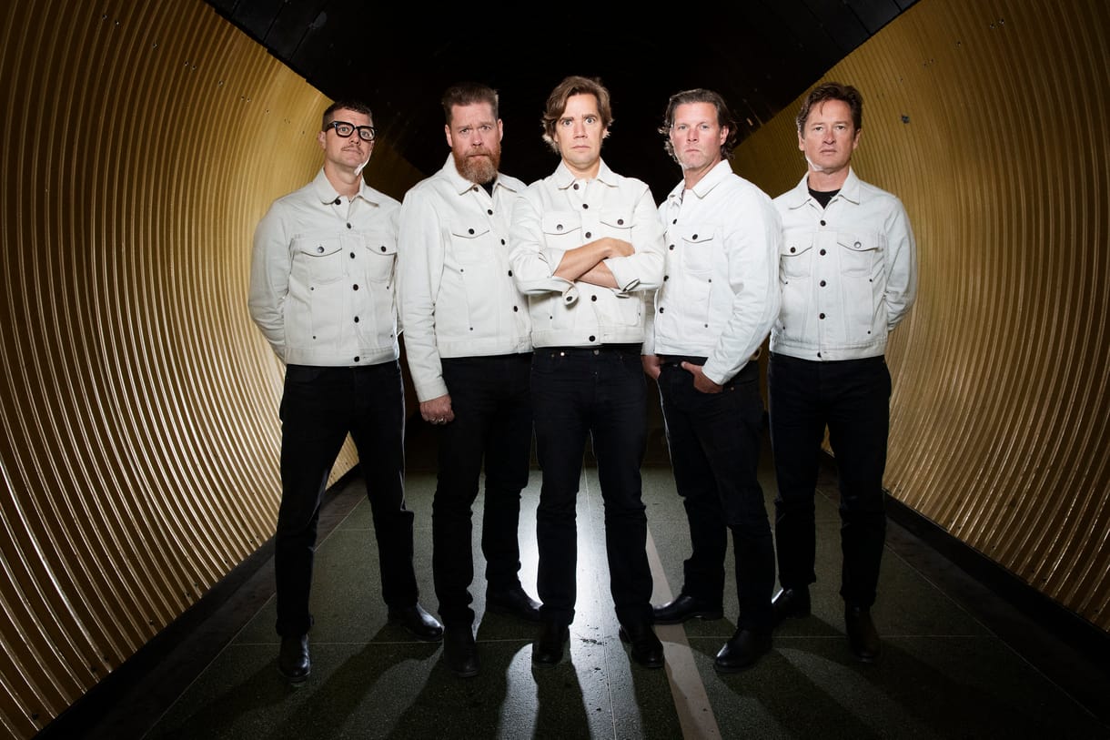 Negyven fölött is bírja a tempót a svédek rock and roll-büszkesége, a Hives