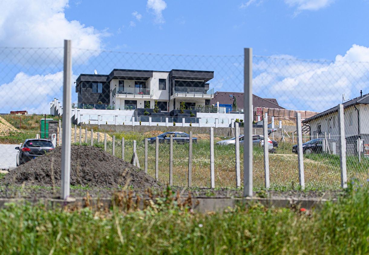 Most omlik az önkormányzatokra a rendszer, amely jogfosztottá tette őket 