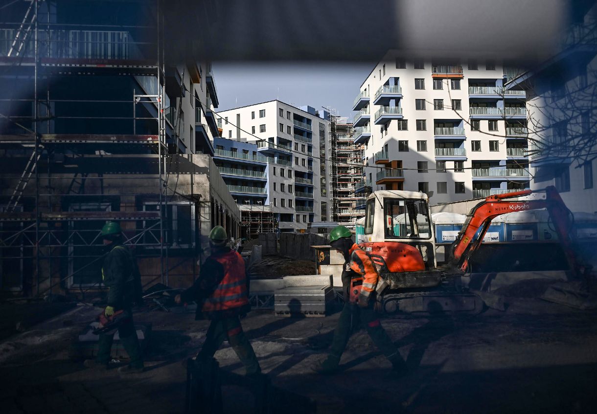 Az ingatlanpiac tavaly omlott össze, idén az építőipar borulhat