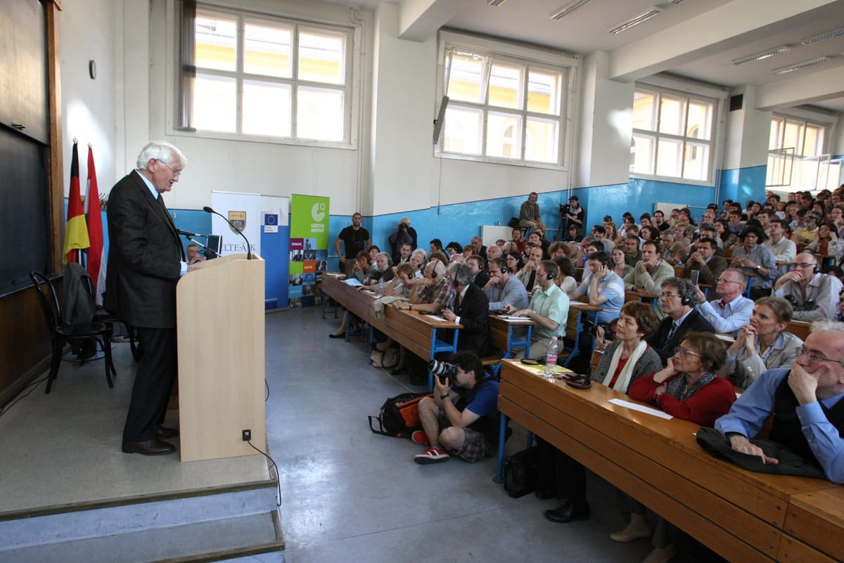 Habermas: Magyarország távolabb került Európától