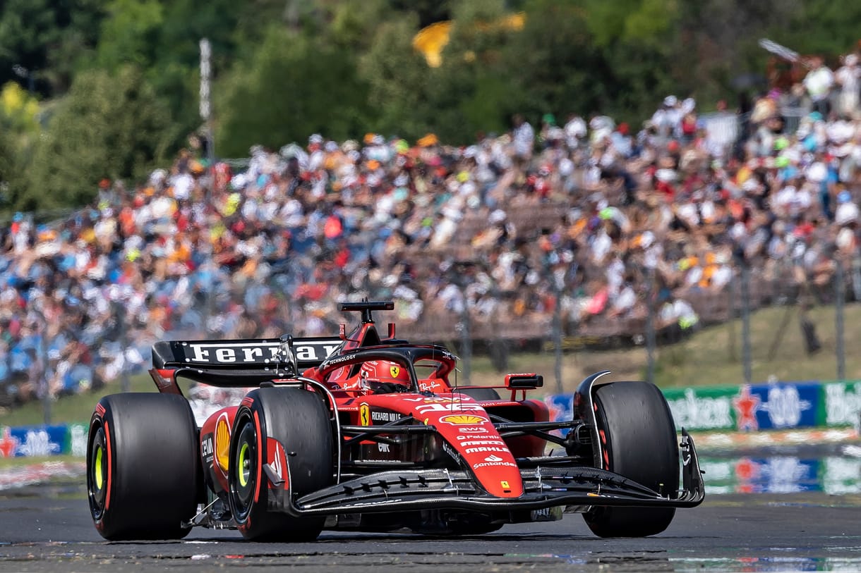 Helikopter-dugó van a Hungaroring felé