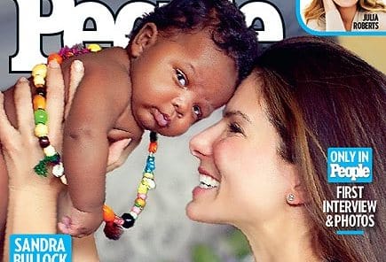 Sandra Bullock megmutatta titkos gyerekét - fotó