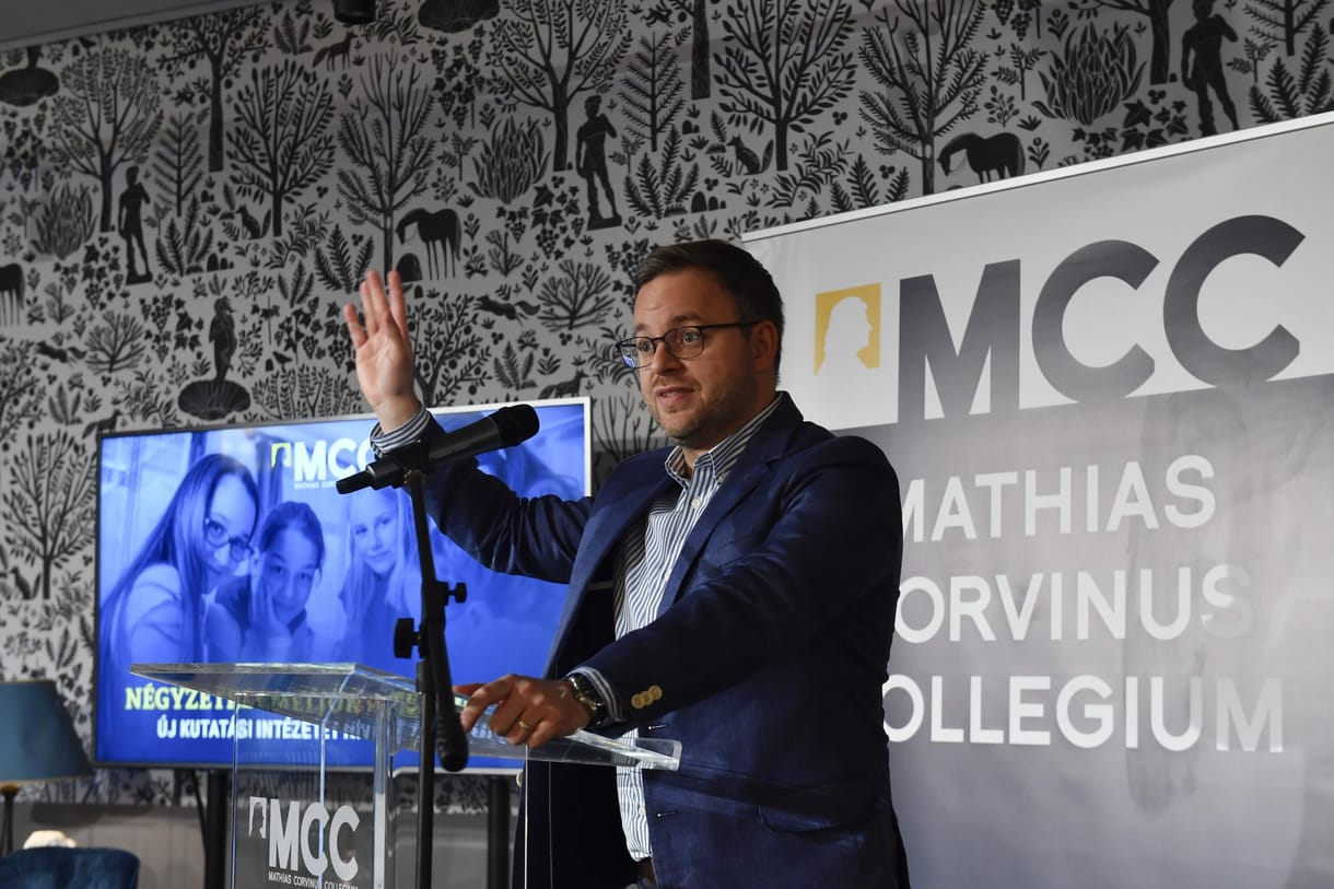 Vizsgálatot indított a Mathias Corvinus Collegium brüsszeli irodája ellen az Európai Unió