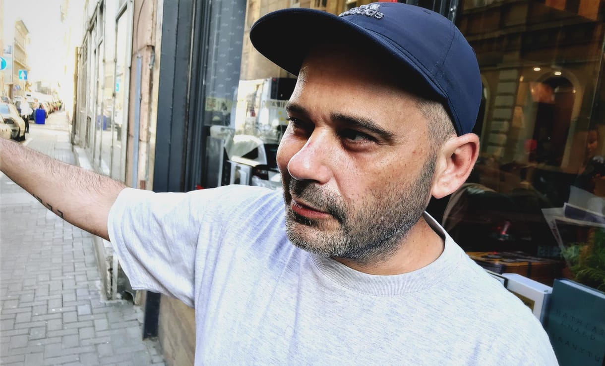 „Ettől lettem keresztényebb, mint a hülye pápa” – jobbos kommentelők toposzaiból írt dal Bobafett