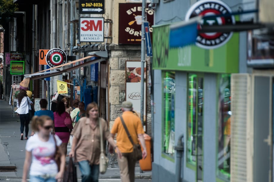 Pályázat nélkül kaphat trafikot a kormány számára megbízható cég