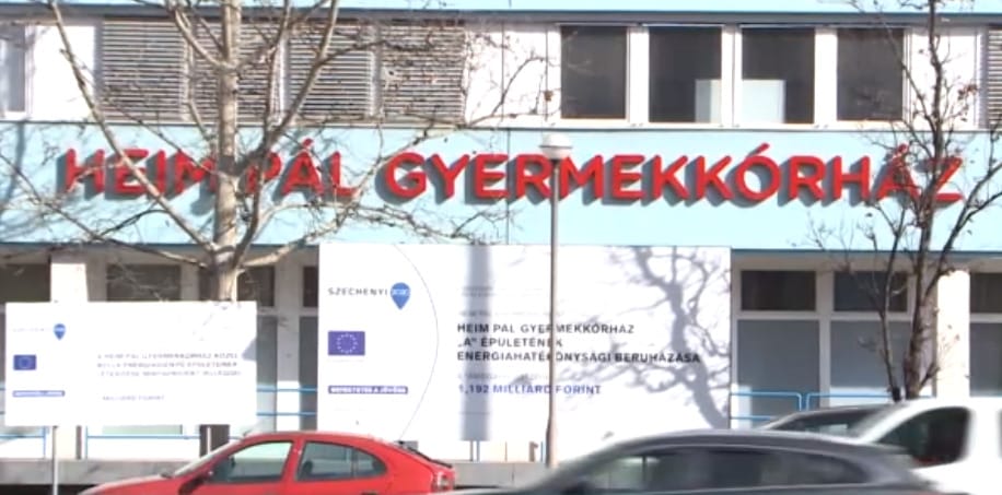 Tüdőgyulladása és láza volt a kisfiúnak, mégsem tesztelték koronavírusra a Heim Pál Kórházban