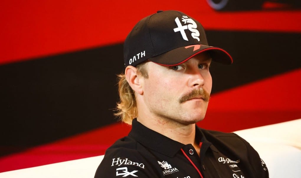 Valtteri Bottas anyaszült meztelenre vetkőzött a nyári napforduló tiszteletére