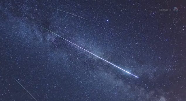 Ez lesz az év képe? Egy 70 000 km/órával száguldó tűzgömböt kaptak le – fotó