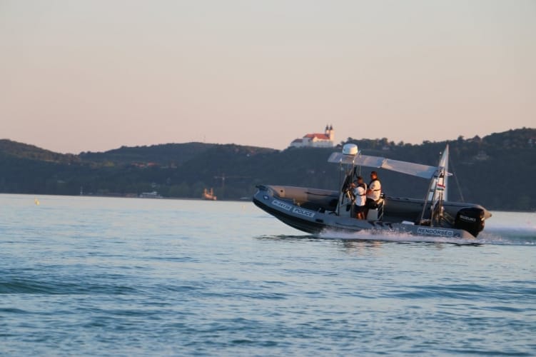 5+1 tipp a vízirendőröktől, hogyan vigyázzunk magunkra és egymásra a Balatonnál