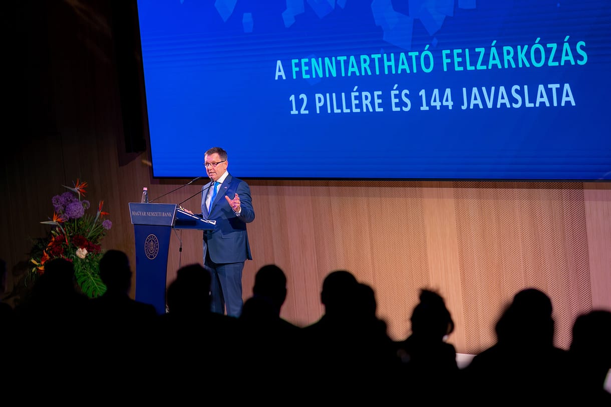 Veszélyben látja a magyar gazdaságot Matolcsy, de szerinte ehhez neki semmi köze