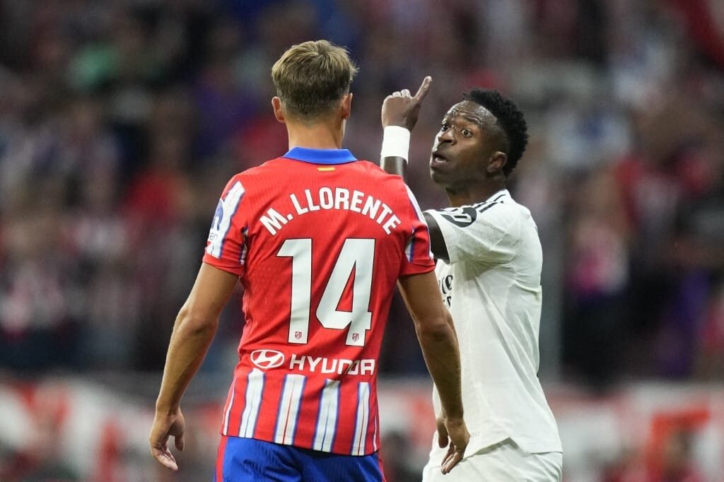Botrányba fulladt a madridi derbi: húsz percet állt a játék, majd a legvégén mentett pontot az Atlético
