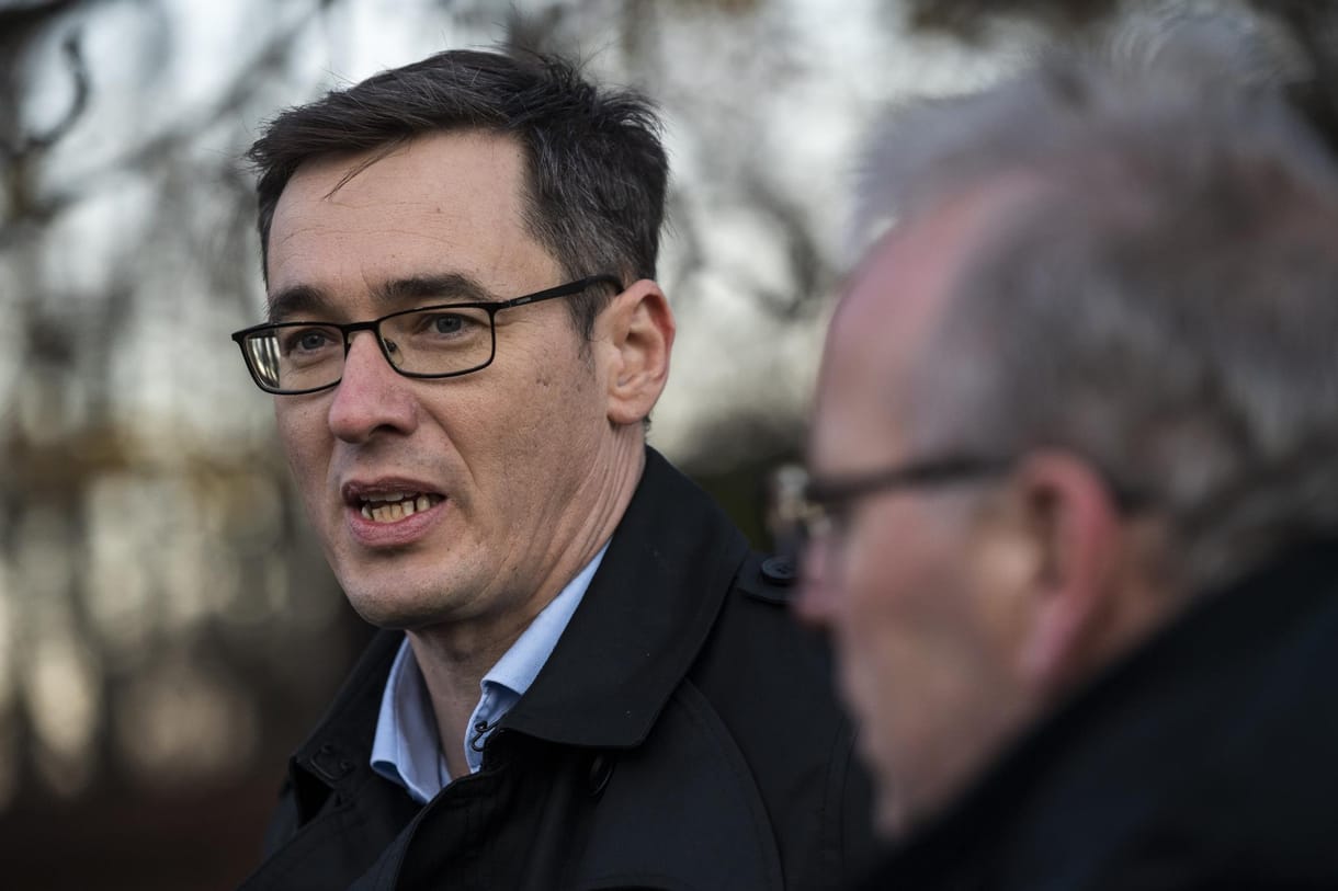 Karácsony az antiszemita plakátok leszedetését ígéri