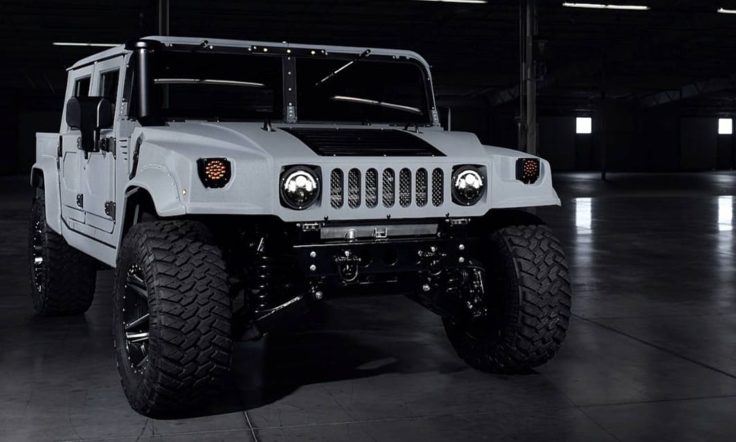 Kőkemény terepes: feltámadt Schwarzenegger kedvence, a Hummer H1