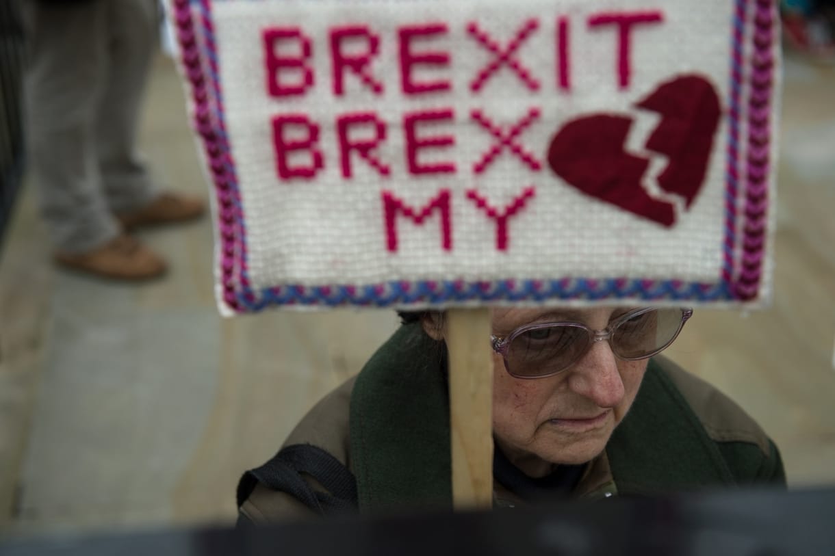 Kiszivárgott jelentés: nagyot buknak a britek a Brexittel