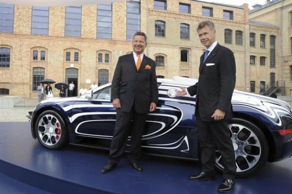 Luxusautó porcelánnal: íme, az új Bugatti - fotó