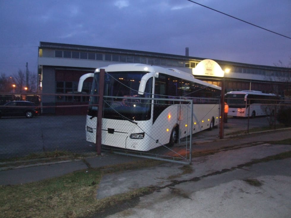A legbénább buszlopást mutatta be egy részeg