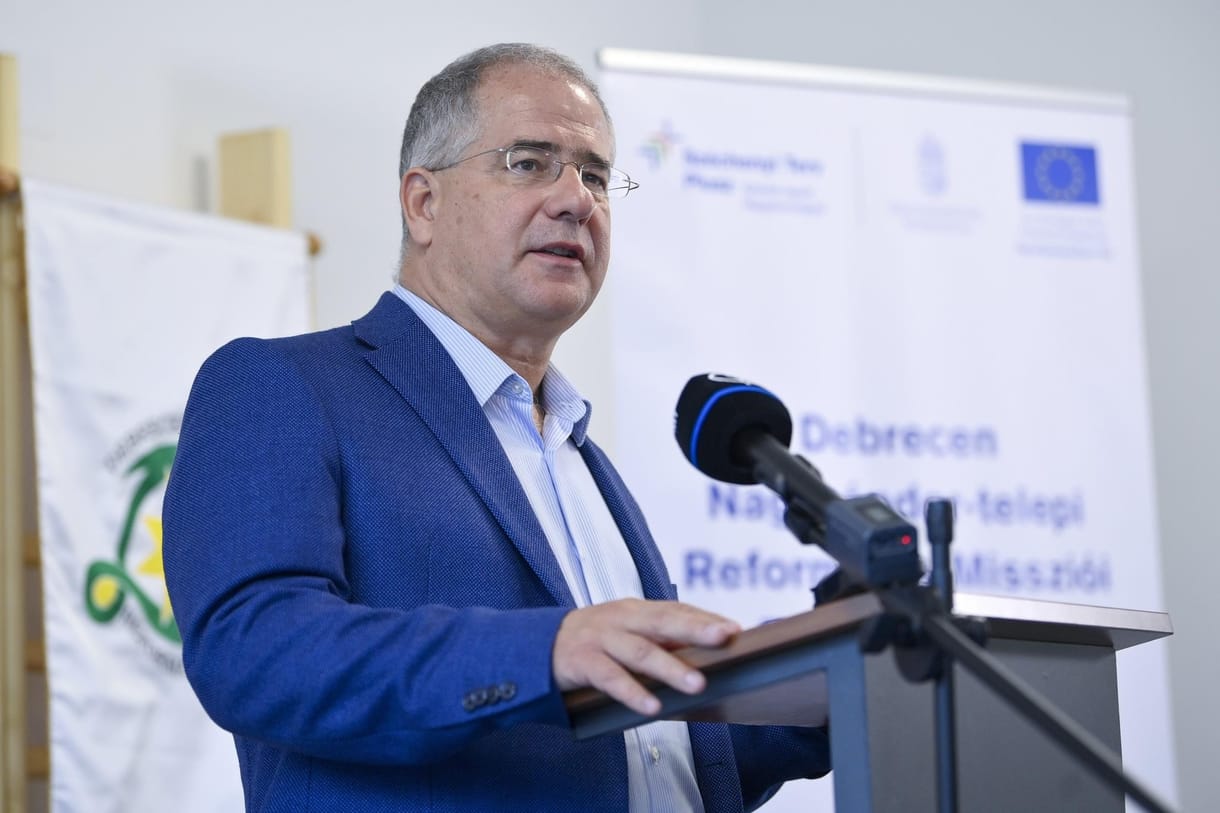 Tovább szigorította volna a Pride miatt kiszabott bírságot egy fideszes javaslat, de ezt már Kósa Lajos is hülyeségnek minősítette