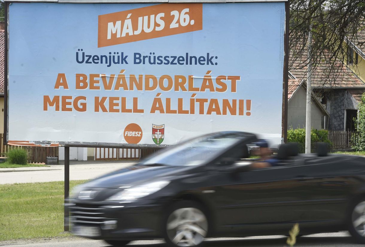 Két hét maradt a választási plakátok eltakaríására