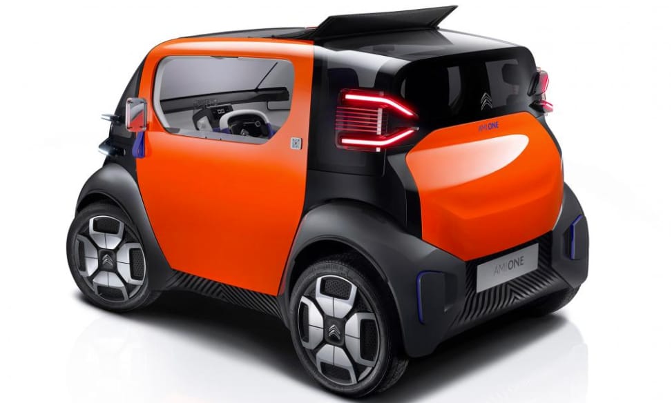 Jogosítvány nélkül is vezethető apró városi villanyautót mutatott be a Citroën