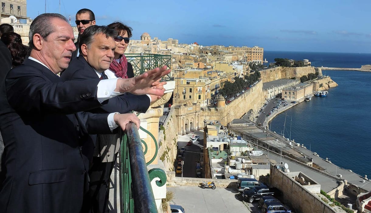 Karácsonyig tart Orbán turnéja