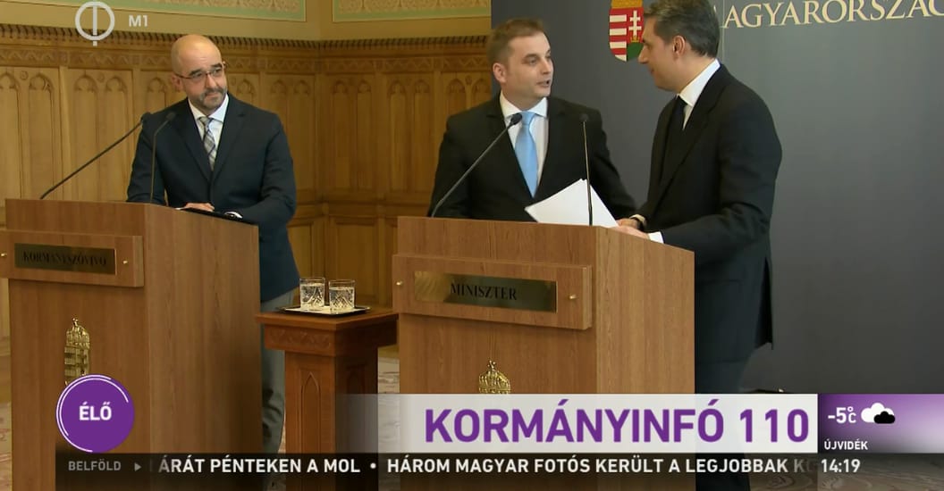 MSZP-képviselő tört rá Lázár Jánosra Elios-kérdésekkel a Kormányinfón