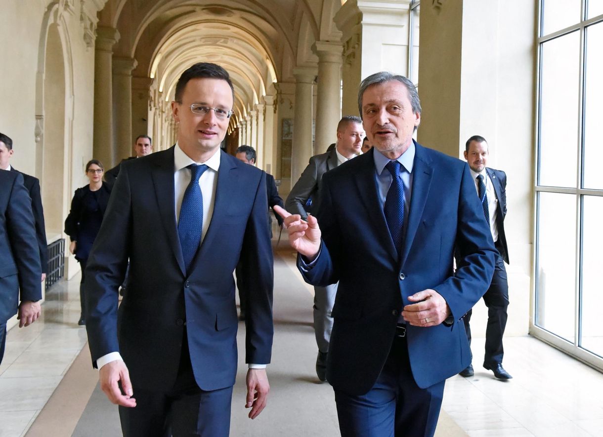 Már Szijjártó is a Soros-tervet látja az ENSZ globális migrációs csomagjában