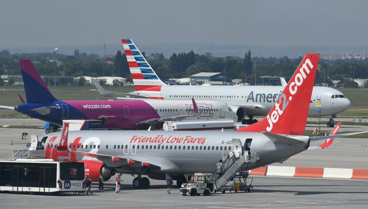 Veszélyben a nyaralás? 3000 járatot törölnek hajtóműproblémák miatt, a Wizz Air is érintett lehet
