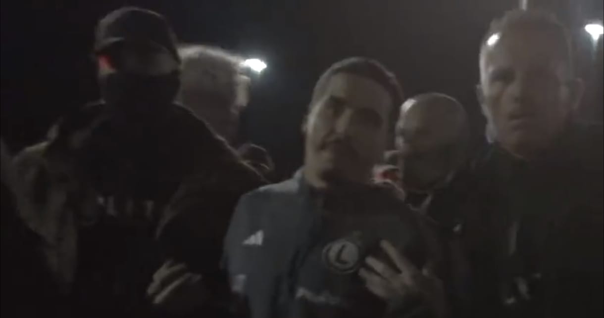 Óriási balhé volt a Legia Varsó hollandiai meccsén, két focistát is őrizetbe vettek