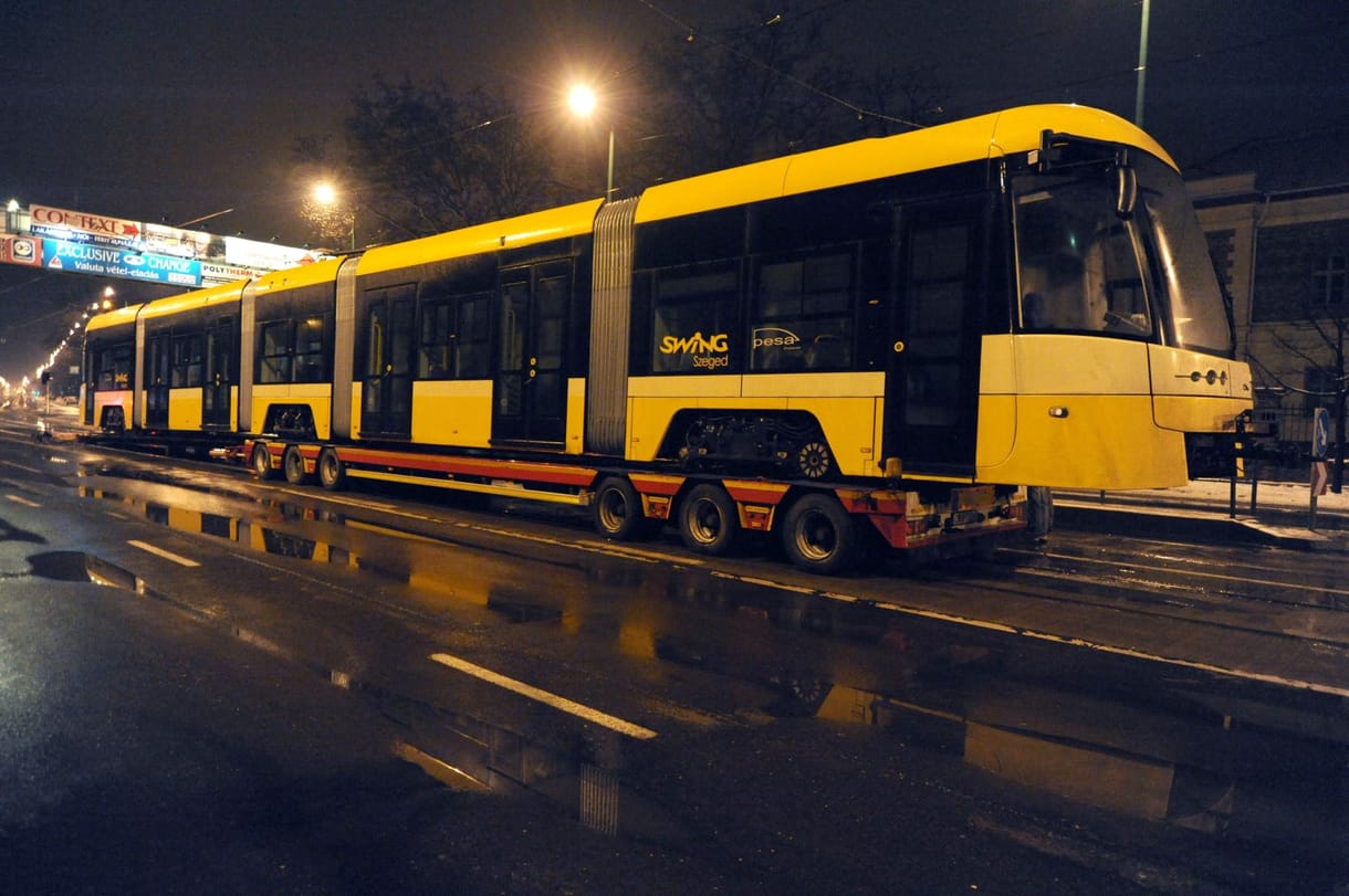 Már négy új villamosa van Szegednek