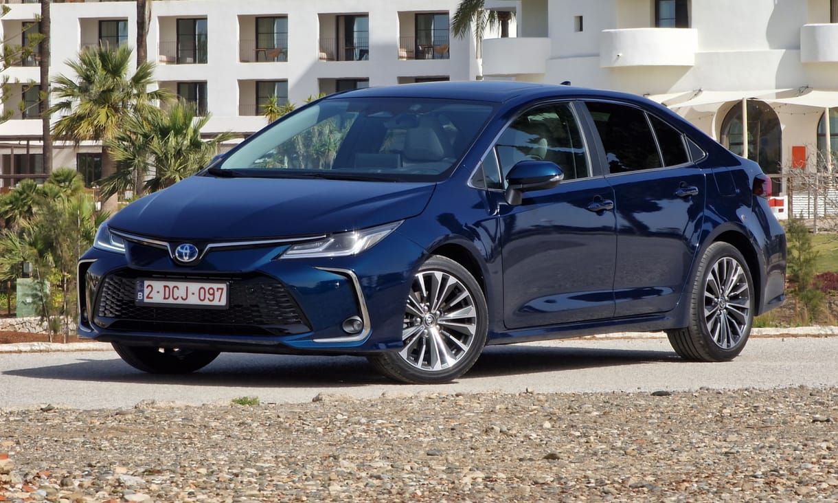 A világ legkelendőbb autója: kipróbáltuk az erősebb és takarékosabb új Toyota Corollát