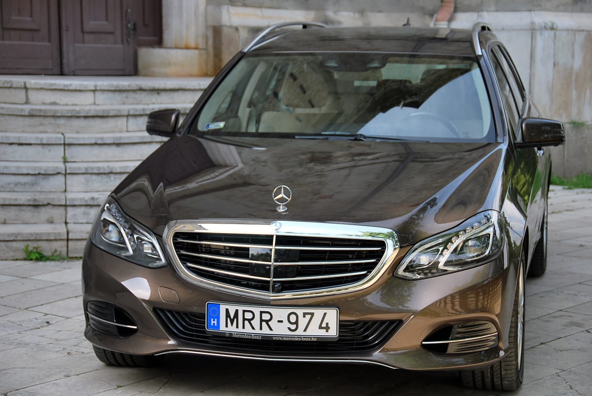 Mercedes E 350 teszt: Karl nagybácsi Stuttgartból