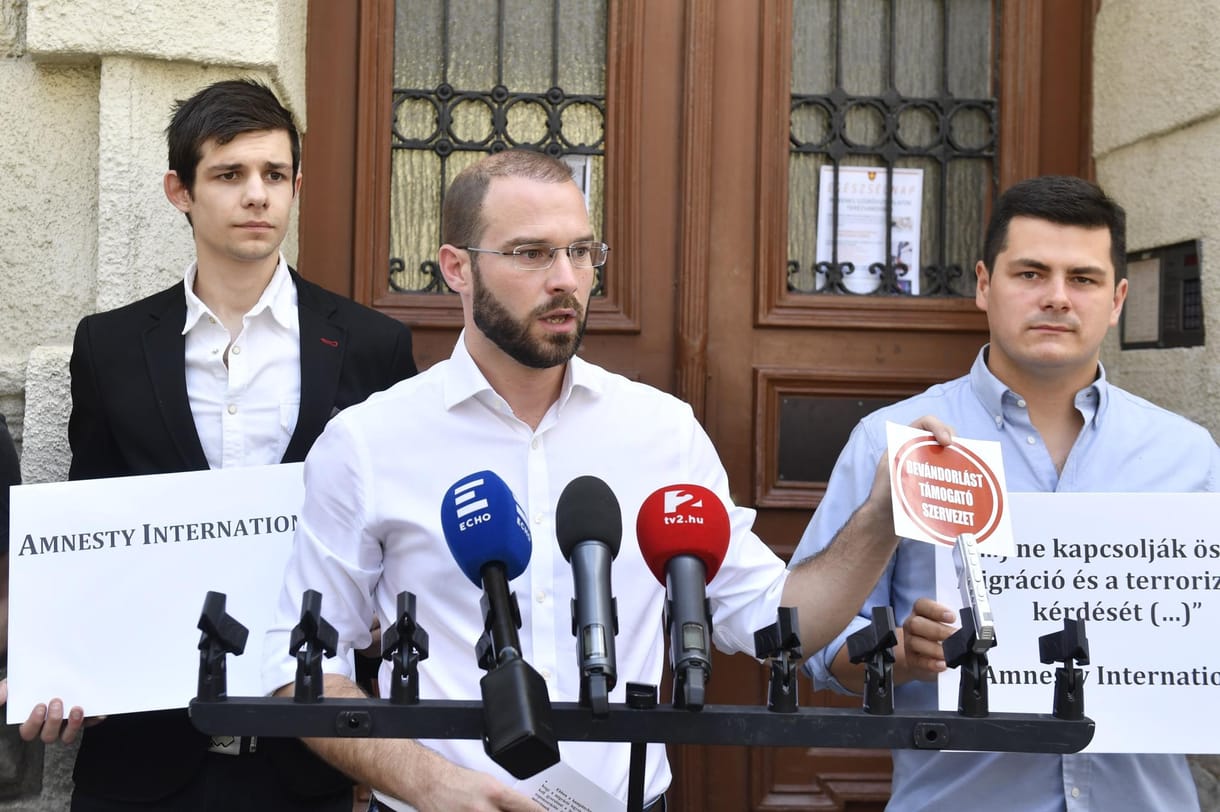 Már kérleli a kormány a Helsinkit, hogy ne kelljen elismernie a hazugságát