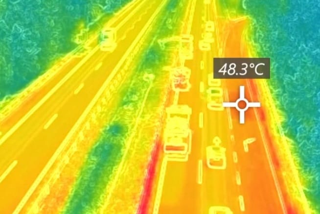 Több mint 48 fokos az M7-es autópálya aszfaltja