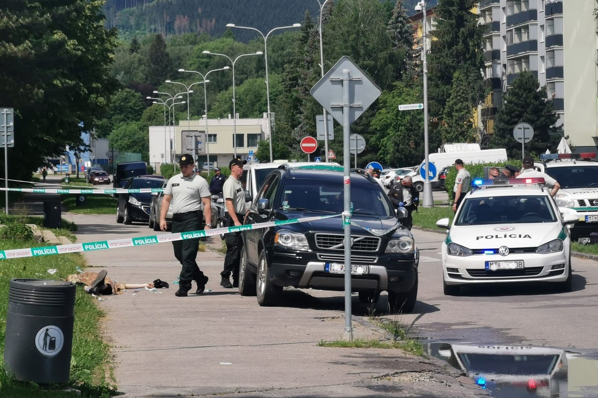 Videón, ahogyan lelövik a szlovák rendőrök a ruttkai késelőt