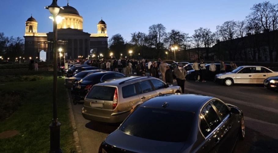 A rendőrök is benéztek egy szombat esti tuningtalálkozóra, nyolc forgalmi bánta