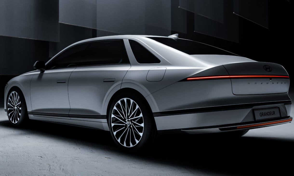 Egyedi külsejű hatalmas luxusautót mutatott be a Hyundai