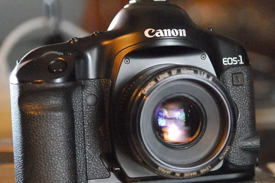 Vége: 80 év után nem árul több filmes fényképezőgépet a Canon
