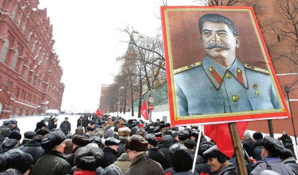Sztálin két Hitler elleni merényletet is megakadályozott