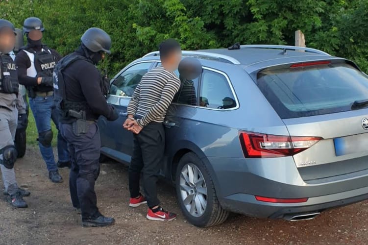 40 ezer forintért adta el az otthonban nevelkedett lányt a szolnoki emberkereskedő
