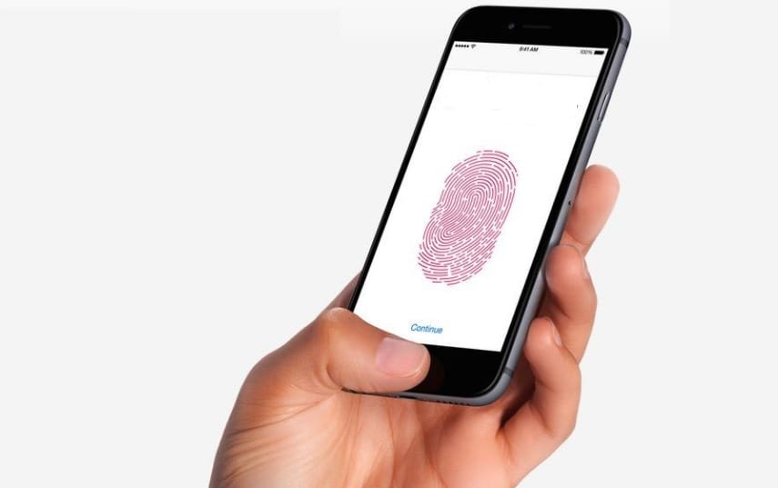 Mindent a kijelző alá tenne az Apple