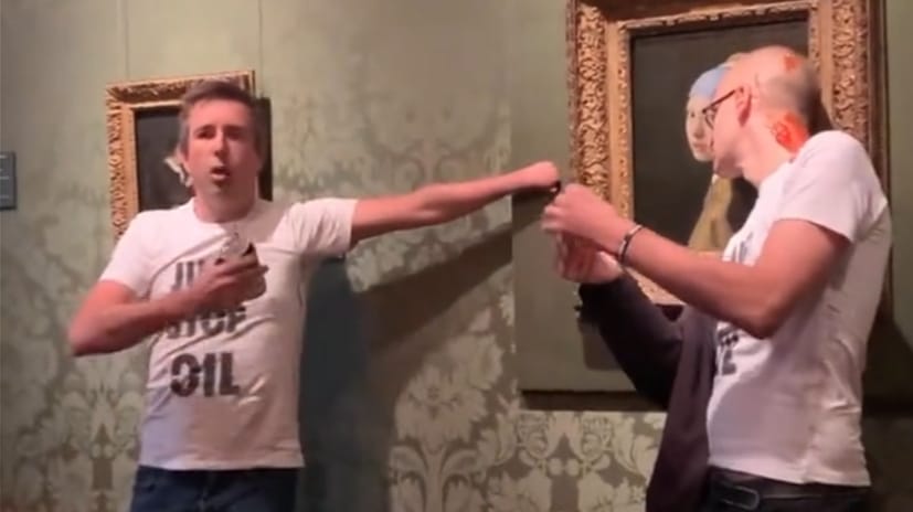 Odaragasztotta a fejét egy klímaaktivista egy világhírű Vermeer-festményhez