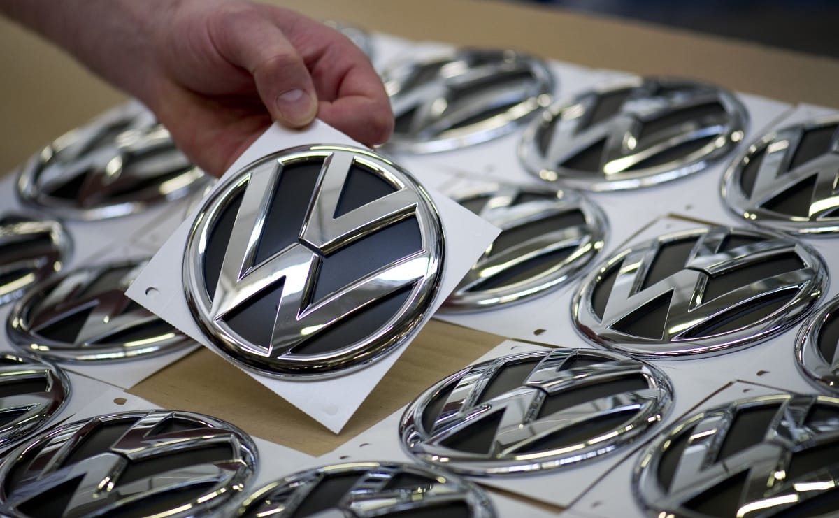 700 000 autót hív vissza a Volkswagen