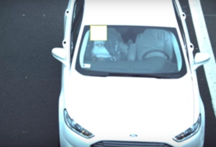 Nézze csak: ezeket a szabálytalanságokat látja kristálytisztán az új szupertraffipax – videó