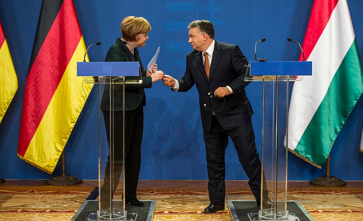 Merkel budapesti látogatása: beperli a TEK-et a TASZ
