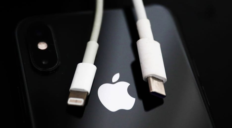 Hiába az USB-C, az Apple korlátozhatja a funkciókat az iPhone-on, ha nem „megfelelő” kábelt használunk