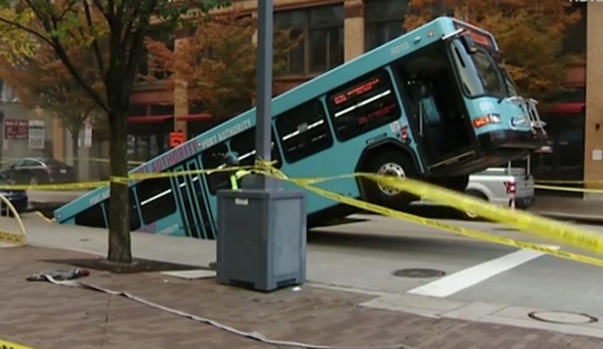 Pocsékul indult a hete ennek a pittsburgh-i buszsofőrnek – videó